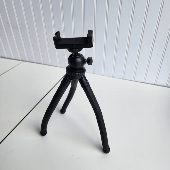 Cell Phone Tripod Holder Black Holds Your Cell Phone  12" Tripod With Holder - Picture 1 of 8